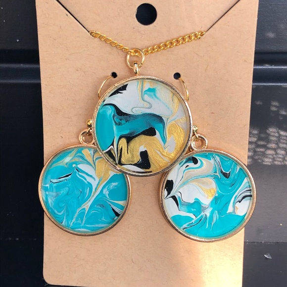 Handmade acrylic painted earrings and necklaces - Picture 6 of 8